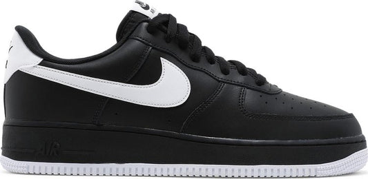 נעלי סניקרס Air Force 1 '07 'Black White' של המותג נייקי בצבע שָׁחוֹר עשויות עוֹר