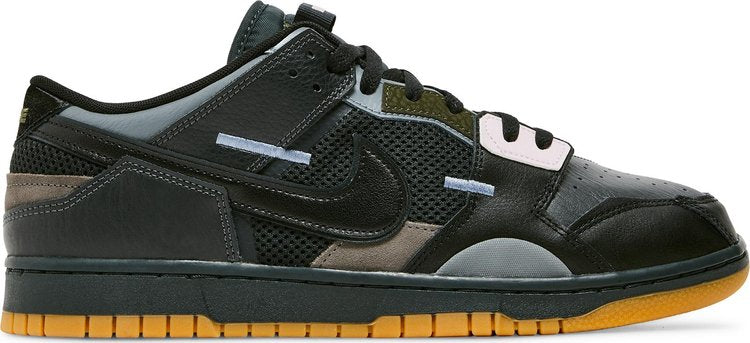 נעלי סניקרס Dunk Low Scrap 'Black' של המותג נייקי בצבע שָׁחוֹר עשויות עוֹר