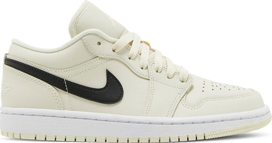 נעלי סניקרס Wmns Air Jordan 1 Low 'Coconut Milk' של המותג נייקי בצבע קרם עשויות עוֹר