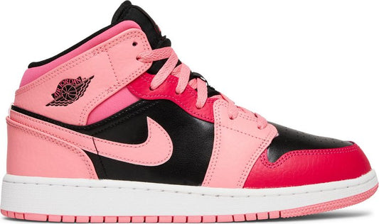 נעלי סניקרס Air Jordan 1 Mid GS 'Coral Chalk' של המותג נייקי בצבע וָרוֹד עשויות עוֹר