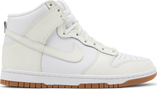 נעלי סניקרס Wmns Dunk High 'Sail Gum' של המותג נייקי בצבע לבן עשויות עוֹר