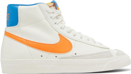 נעלי סניקרס Wmns Blazer Mid '77 'Sail Total Orange' של המותג נייקי בצבע קרם עשויות עוֹר