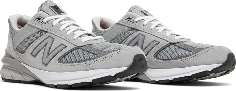 990v5 Made in USA B Wide 'Castlerock'