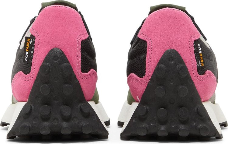 327 'Black Pink Green'
