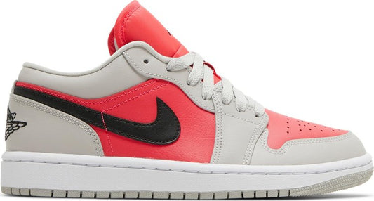 נעלי סניקרס Wmns Air Jordan 1 Low 'Light Iron Ore Siren Red' של המותג נייקי בצבע אָדוֹם עשויות עוֹר