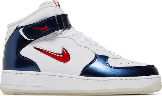 נעלי סניקרס Air Force 1 Mid QS 'Independence Day' של המותג נייקי בצבע לבן עשויות עוֹר