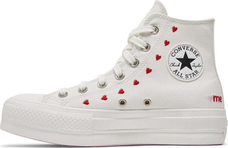 Wmns Desert Taylor All Star Lift and Embroidered Hearts-White