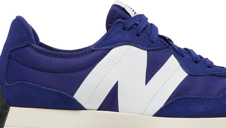 327 'Victory Blue White'