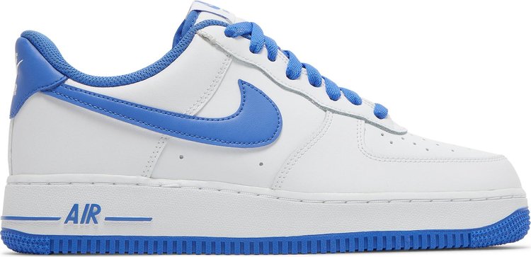 נעלי סניקרס Air Force 1 '07 'White Medium Blue' של המותג נייקי בצבע לבן עשויות עוֹר