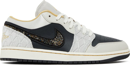 נעלי סניקרס Air Jordan 1 Low SE 'Beaded Swoosh' של המותג נייקי בצבע שָׁחוֹר עשויות עוֹר