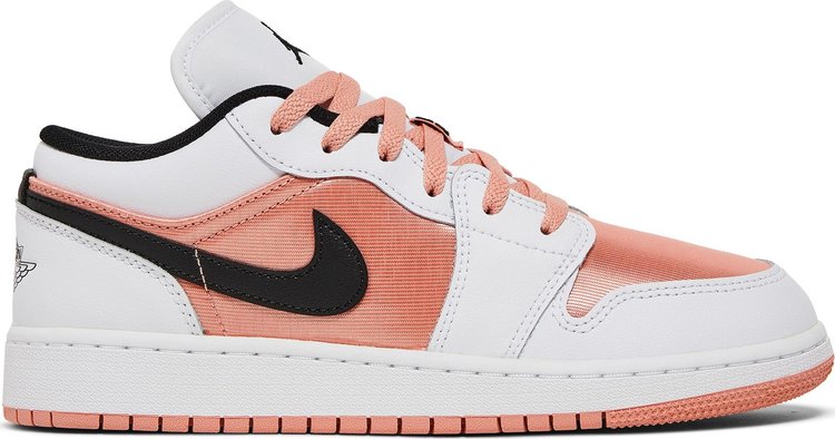 נעלי סניקרס Air Jordan 1 Low GS 'Light Madder Root' של המותג נייקי בצבע וָרוֹד עשויות עוֹר