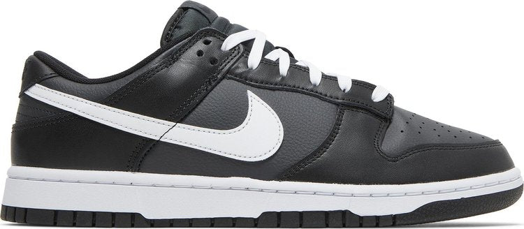 נעלי סניקרס Dunk Low 'Black Panda' של המותג נייקי בצבע שָׁחוֹר עשויות עוֹר