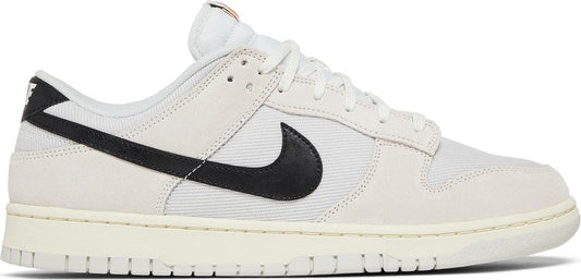 נעלי סניקרס Dunk Low 'Certified Fresh' של המותג נייקי בצבע אפור עשויות עוֹר
