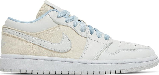 נעלי סניקרס Wmns Air Jordan 1 Low 'Sail Canvas' של המותג נייקי בצבע לבן עשויות בַּד