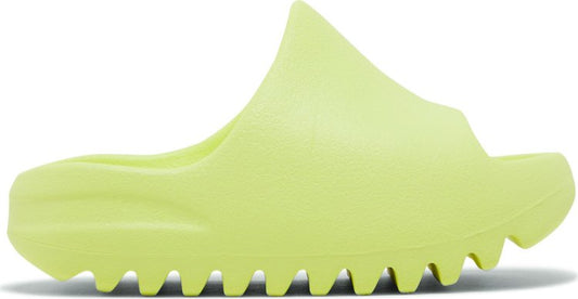 נעלי סניקרס Yeezy Slide Kids 'Glow Green' 2022 של המותג אדידס בצבע ירוק עשויות קצף מסוג EVA (פולימר)