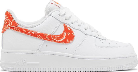 נעלי סניקרס Wmns Air Force 1 '07 'Rush Orange Paisley' של המותג נייקי בצבע לבן עשויות עוֹר