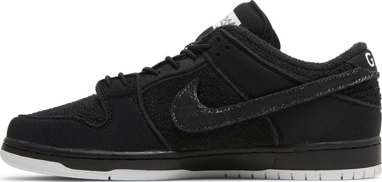 Gnarhunters x Dunk Low SB 'Black'