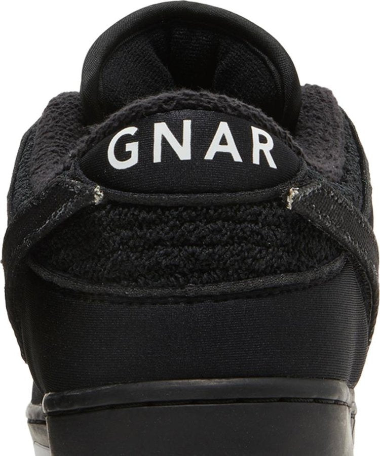 Gnarrate x Dunk Low SB ' Black '