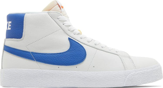נעלי סניקרס Blazer Mid ISO SB 'Varsity Royal' של המותג נייקי בצבע לבן עשויות עוֹר