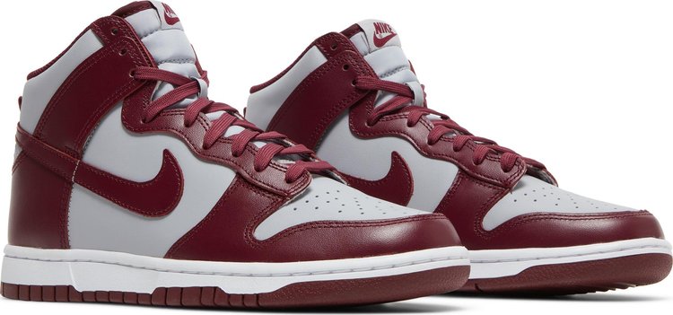 Dunk High 'Dark Beetroot'