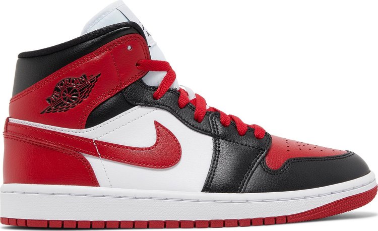 נעלי סניקרס Wmns Air Jordan 1 Mid 'Alternate Bred Toe' של המותג נייקי בצבע אָדוֹם עשויות עוֹר