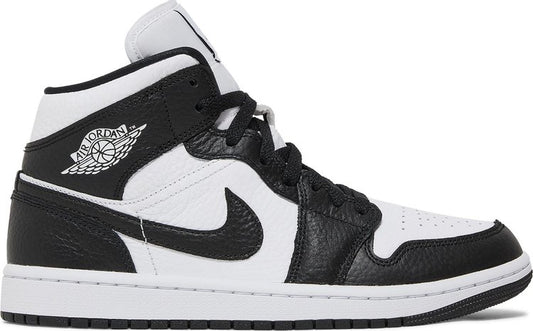נעלי סניקרס Wmns Air Jordan 1 Mid SE 'Homage' של המותג נייקי בצבע לבן עשויות עוֹר