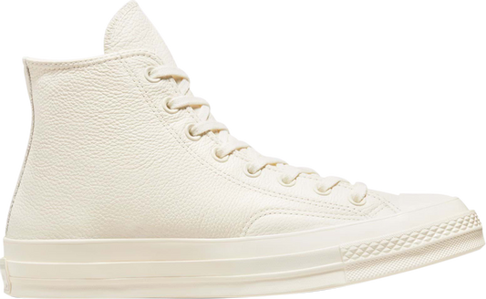 נעלי סניקרס Chuck 70 High 'Tonal Leather - Egret' של המותג קונברס אולסטאר בצבע קרם עשויות עוֹר