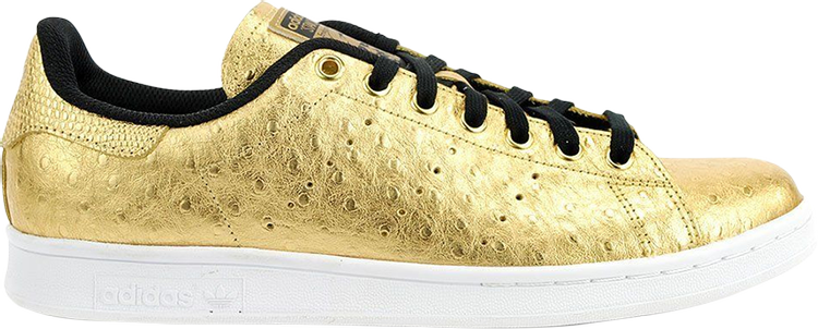 נעלי סניקרס Stan Smith 'Gold Metallic' של המותג אדידס בצבע זהב עשויות 