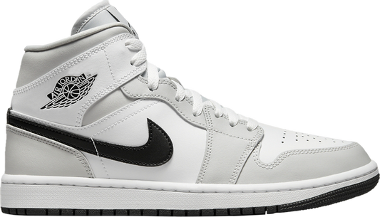 נעלי סניקרס Wmns Air Jordan 1 Mid 'Grey Fog' של המותג נייקי בצבע לבן עשויות עוֹר