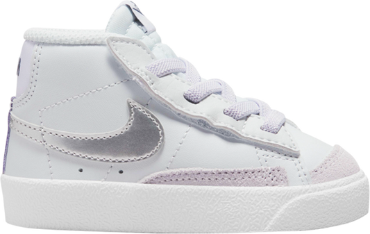 נעלי סניקרס Blazer Mid '77 TD 'Platinum Grape Metallic Silver' של המותג נייקי בצבע לבן עשויות עוֹר