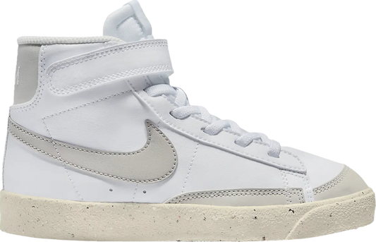 נעלי סניקרס Blazer Mid '77 SE PS 'White Light Bone' של המותג נייקי בצבע לבן עשויות סינתטי