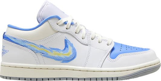 נעלי סניקרס Wmns Air Jordan 1 Low SE 'Just Skate - University Blue' של המותג נייקי בצבע לבן עשויות עוֹר