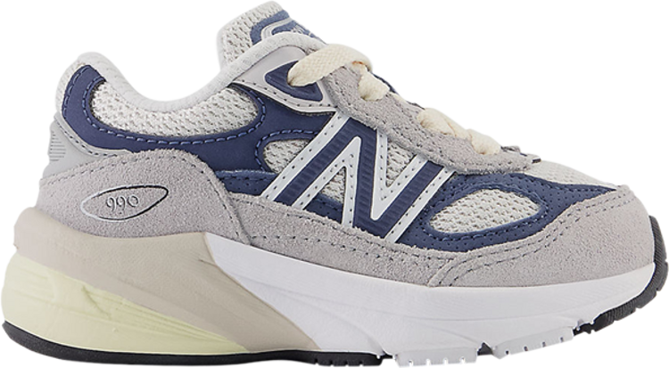 נעלי סניקרס 990v6 Toddler Wide 'Grey Day 2023' של המותג ניו באלאנס בצבע אפור עשויות עור (זמש)