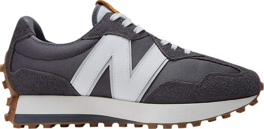 נעלי סניקרס Wmns 327 'Magnet Gum' של המותג ניו באלאנס בצבע אפור עשויות עור (זמש)
